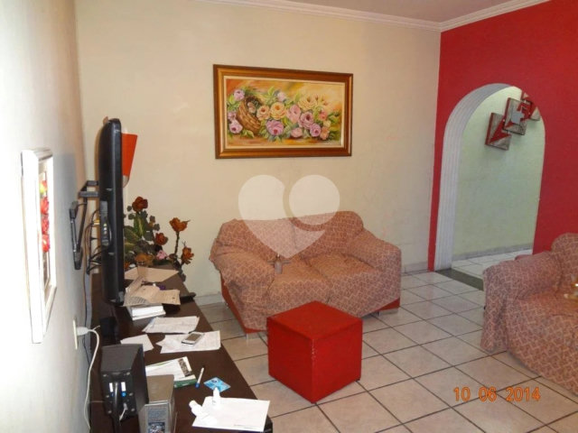 Casa Térrea à venda ou para alugar com 3 quartos, sendo 2 suítes,  em Limão, São Paulo, SP
