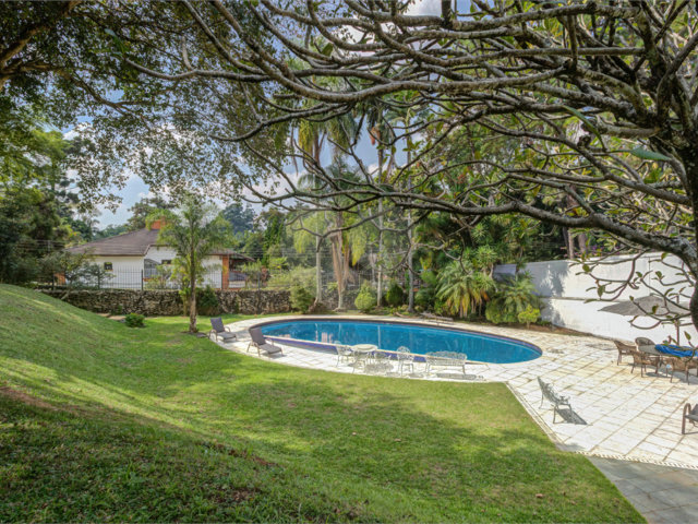 Casa à venda com 5 suítes no condomínio Chácara Flora, São Paulo - SP