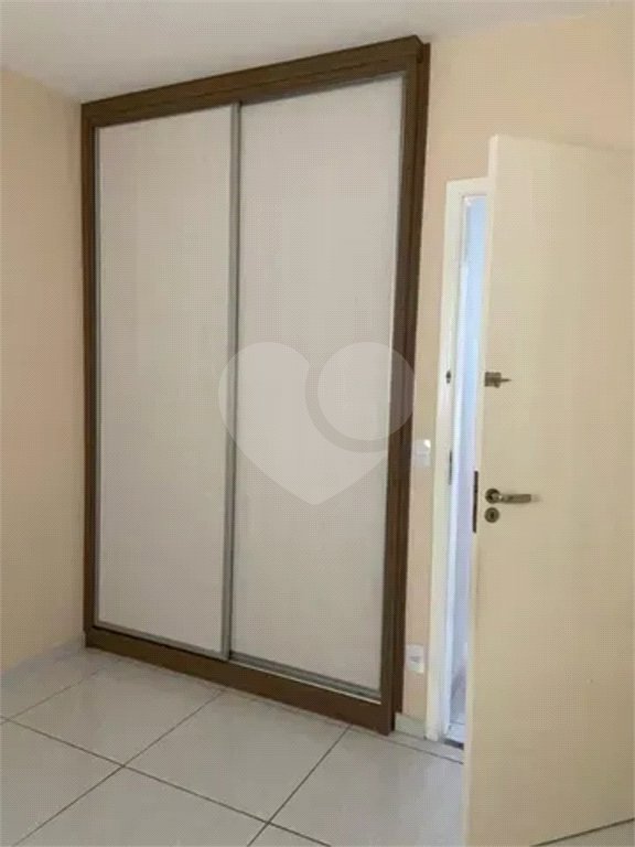 Casa à venda com 3 quartos no condomínio Esplanada, Jacareí - SP