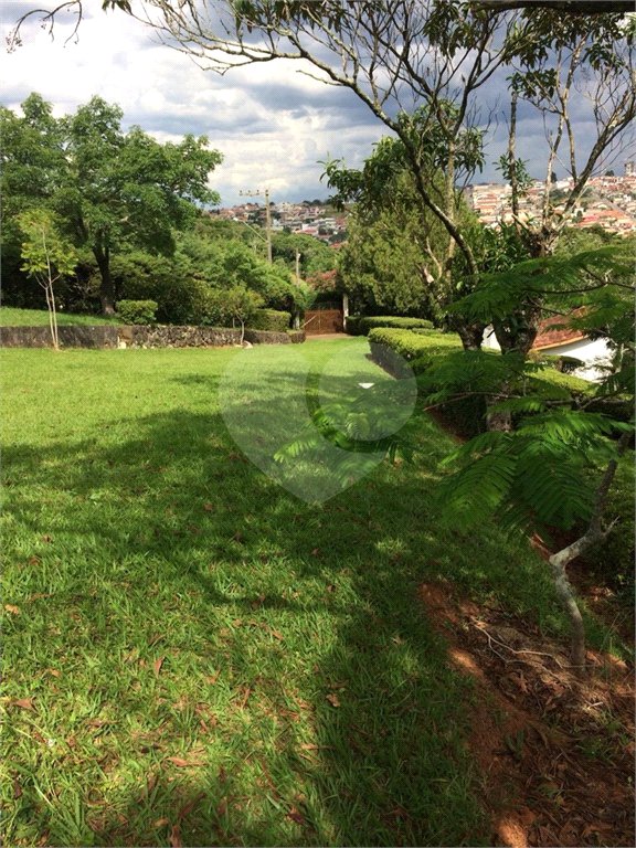 Chácara à venda com 8 quartos, sendo 3 suítes, no Centro, Bom Jesus dos Perdões, SP