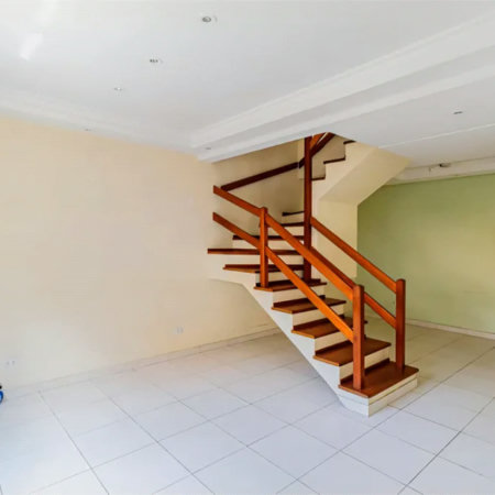 Casa de condomínio próximo do Jardim Bonfiglioli