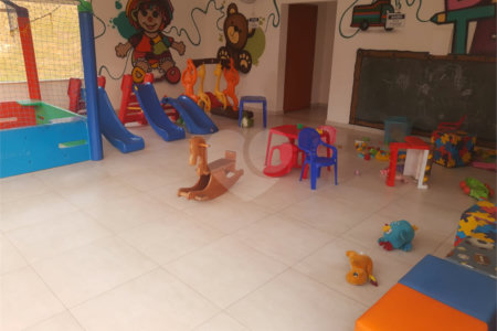 Casa à venda com 3 quartos, sendo 1 suíte, no condomínio Vila Paraty, Indaiatuba - SP