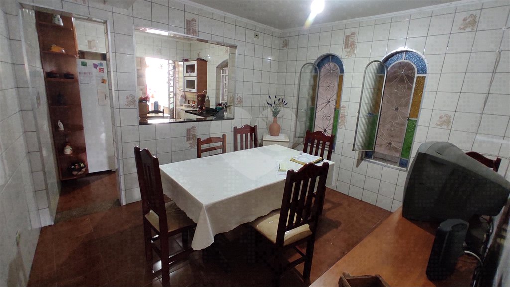Sobrado à venda com 3 quartos, sendo 1 suíte, em Tremembé, São Paulo, SP