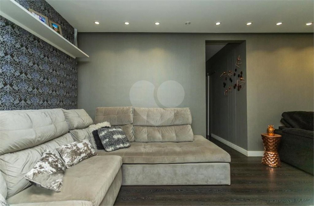 Apartamento à venda com 3 quartos, sendo 1 suíte,  em Vila Anastácio, São Paulo, SP