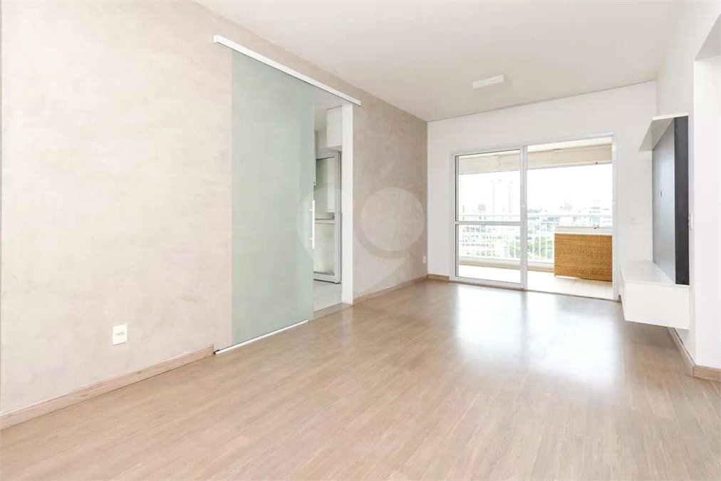 Apartamento à venda com 2 suítes em Vila Cordeiro, São Paulo, SP