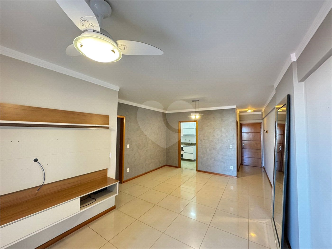 Apartamento à venda com 3 quartos, sendo 1 suíte,  em Jardim Paulista, Ribeirão Preto, SP