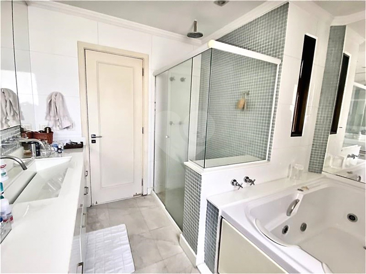 Apartamento à venda com 4 quartos, sendo 3 suítes,  em Vila Suzana, São Paulo, SP