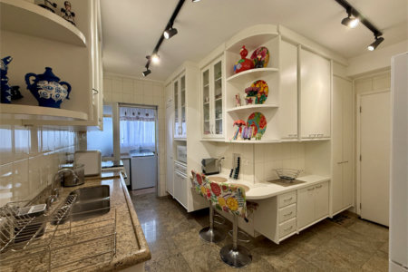 Apartamento à venda com 3 suítes em Campo Belo, São Paulo, SP