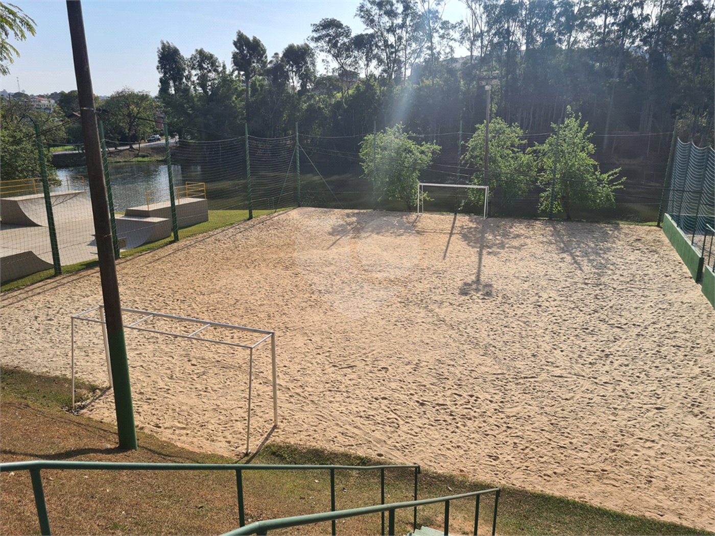 Casa à venda com 4 suítes no condomínio Marambaia, Vinhedo - SP