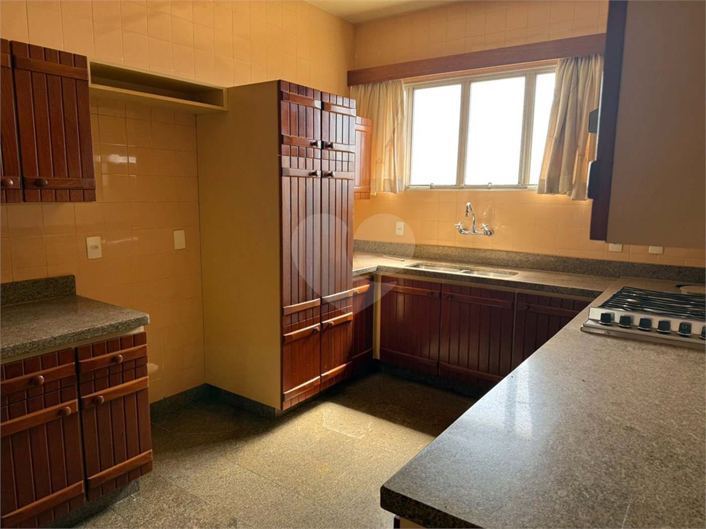 Apartamento à venda com 4 quartos, sendo 2 suítes, no Centro, Araraquara, SP