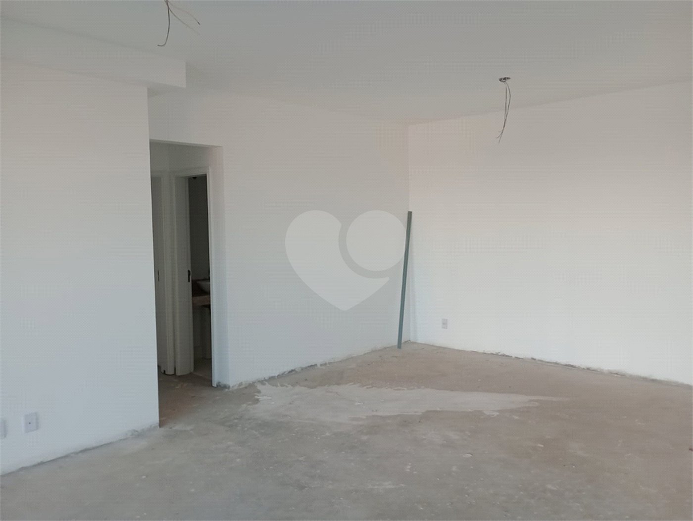 Apartamento à venda com 3 suítes no Centro, Itapetininga, SP