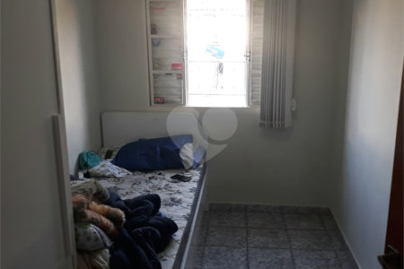 Sobrado à venda com 3 quartos em Parada Inglesa, São Paulo, SP