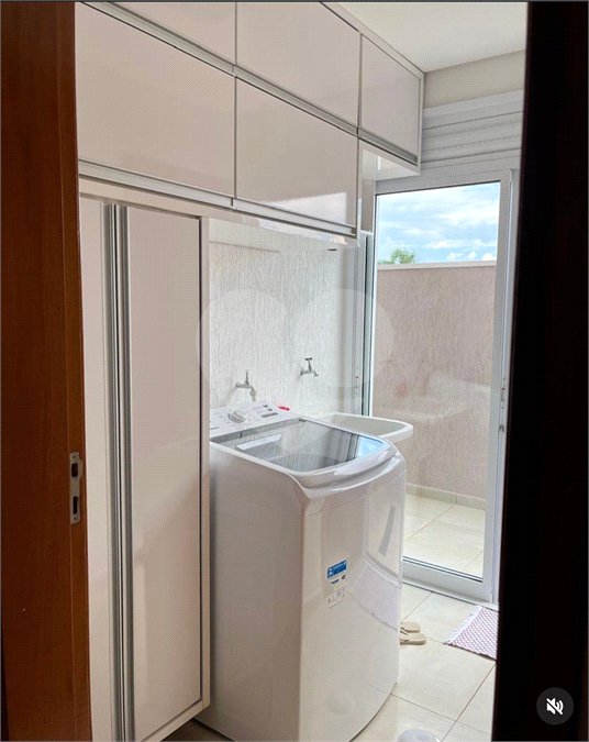 Sobrado à venda com 3 quartos, sendo 1 suíte,  em Vila Suissa, Mogi das Cruzes, SP