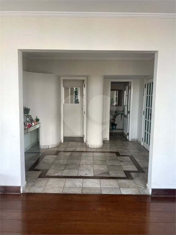 Cobertura penthouse com 486 m², 5 dormitórios e 2 vagas em ótima localização