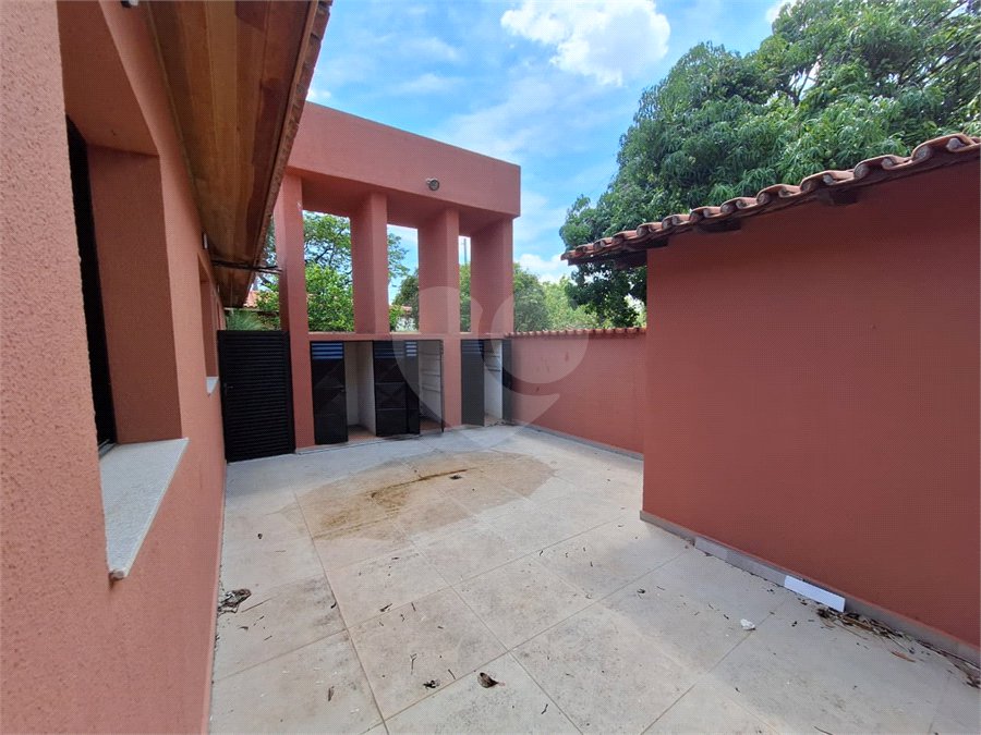 Casa para alugar com 5 quartos, sendo 3 suítes,  no condomínio Chacara Santa Maria, Votorantim - SP