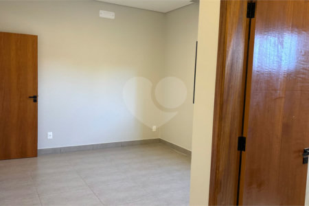 Casa à venda com 2 quartos, sendo 1 suíte, em Parque Residencial Sabiás, Indaiatuba, SP