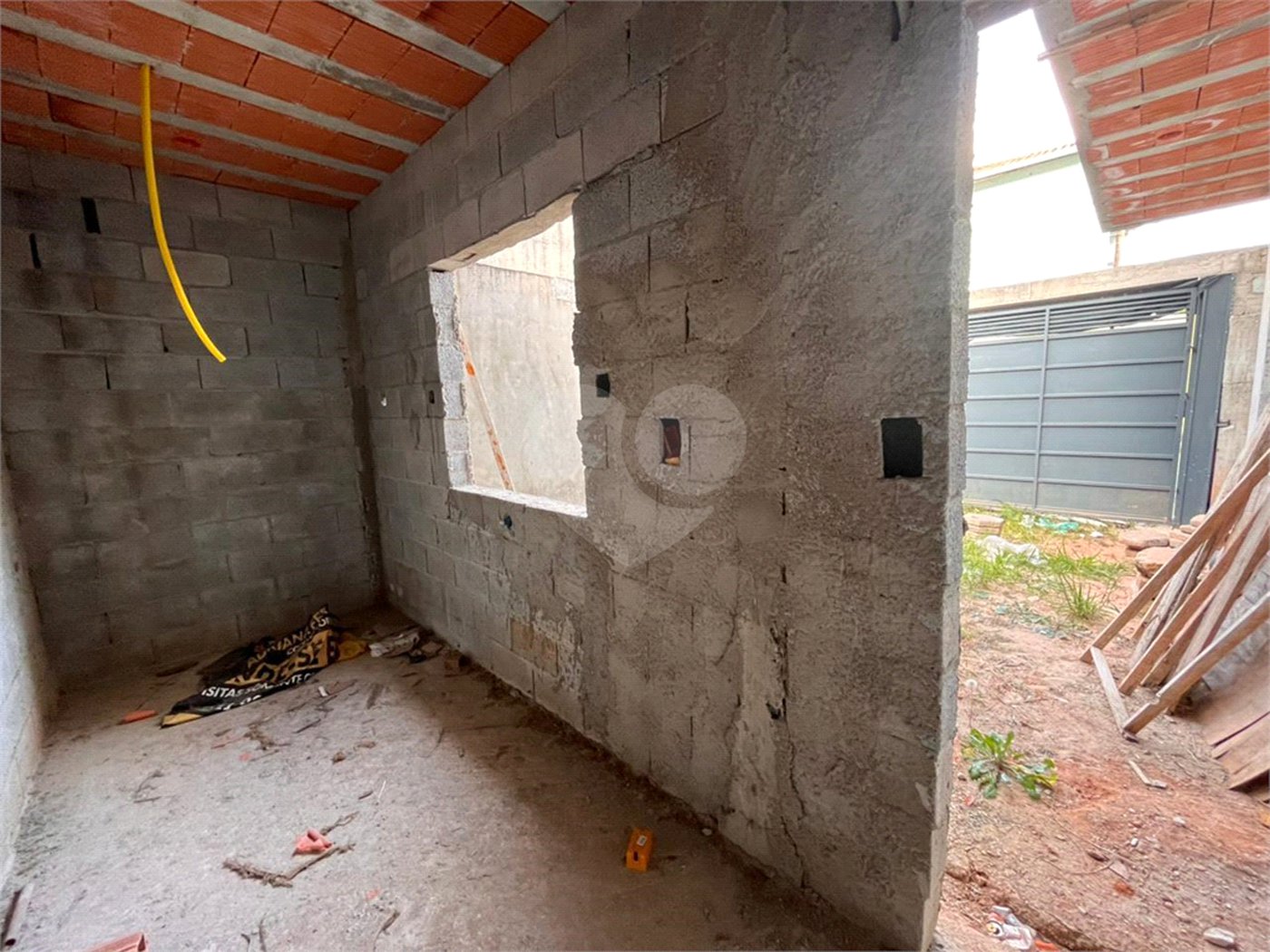 Casa à venda com 3 quartos, sendo 2 suítes, em Vila Suissa, Mogi das Cruzes, SP