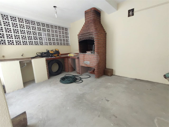 Sobrado à venda com 4 quartos, sendo 2 suítes,  em Pedreira, São Paulo, SP