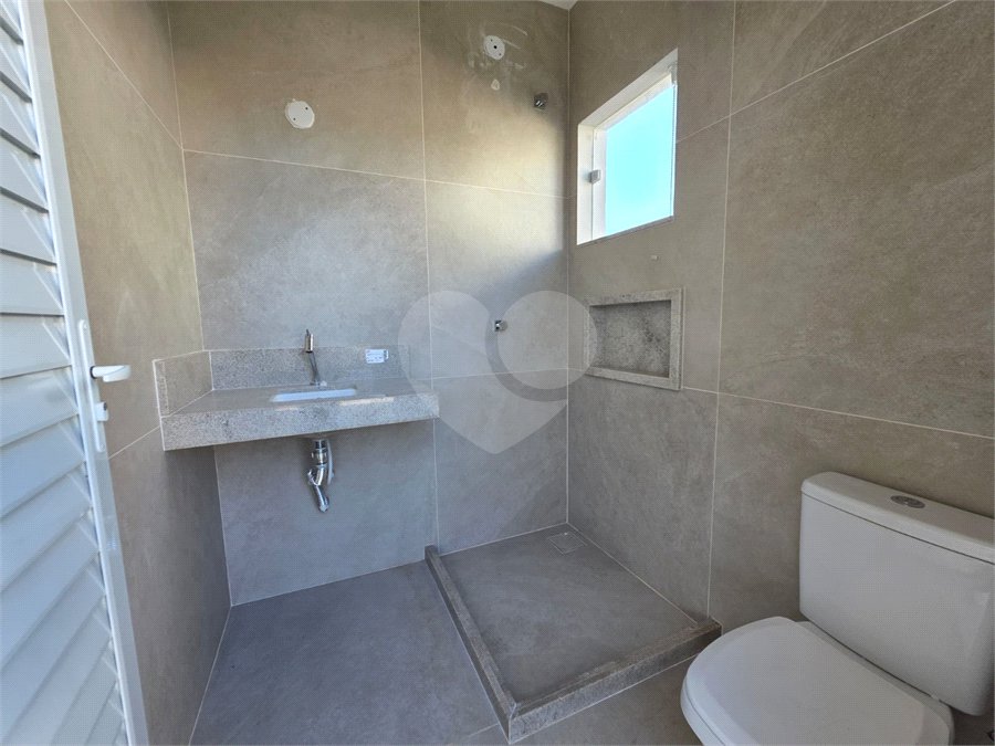 Casa em condomínio à venda com 3 quartos, sendo 1 suíte,  em Ogiva, Cabo Frio, RJ