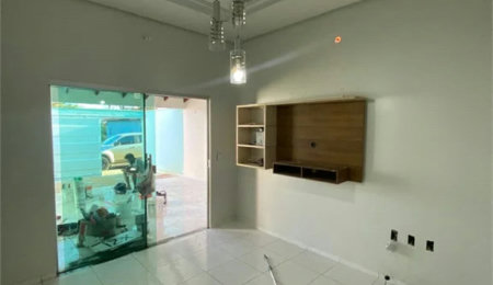 Casa para alugar com 3 quartos, sendo 1 suíte,  em Açucena, Balsas, MA