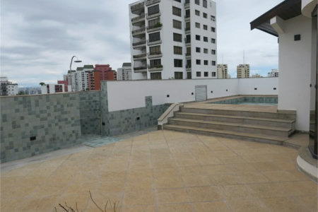 Cobertura à venda com 4 quartos, sendo 2 suítes,  em Vila Suzana, São Paulo, SP