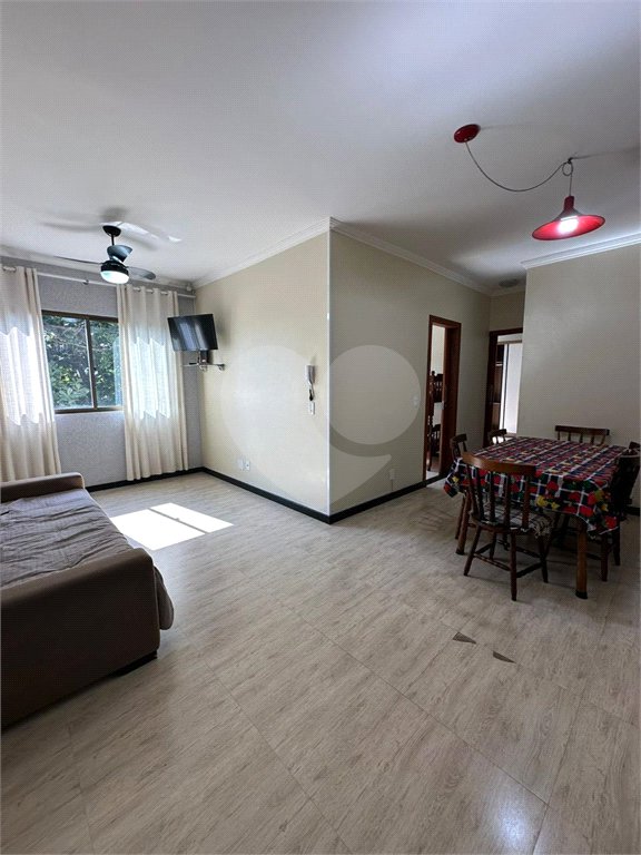 Apartamento à venda com 3 quartos, sendo 1 suíte, no Centro, Cabo Frio, RJ