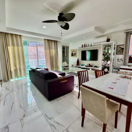 Casa com 4 dormitórios à venda, 208 m² por R$ 2.490.000,00 - Ponta da Praia - Santos/SP