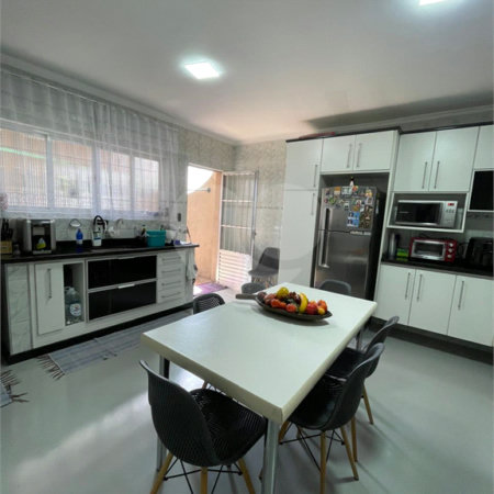 Sobrado à venda com 3 quartos, sendo 1 suíte, em Vila Gustavo, São Paulo, SP