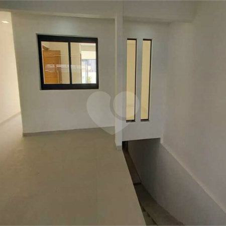 Sobrado à venda com 3 quartos, sendo 1 suíte, em Santa Terezinha, São Bernardo do Campo, SP