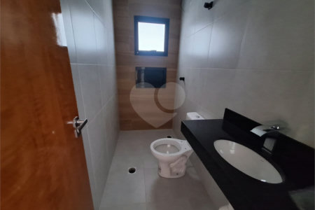 Casa à venda com 3 quartos, sendo 1 suíte, em Vila Mazzei, São Paulo, SP