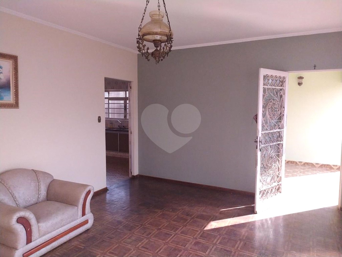 Casa à venda com 2 quartos no Centro, Vinhedo, SP