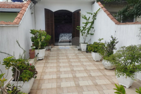 Sobrado à venda com 3 quartos, sendo 1 suíte, em Santo Amaro, São Paulo, SP