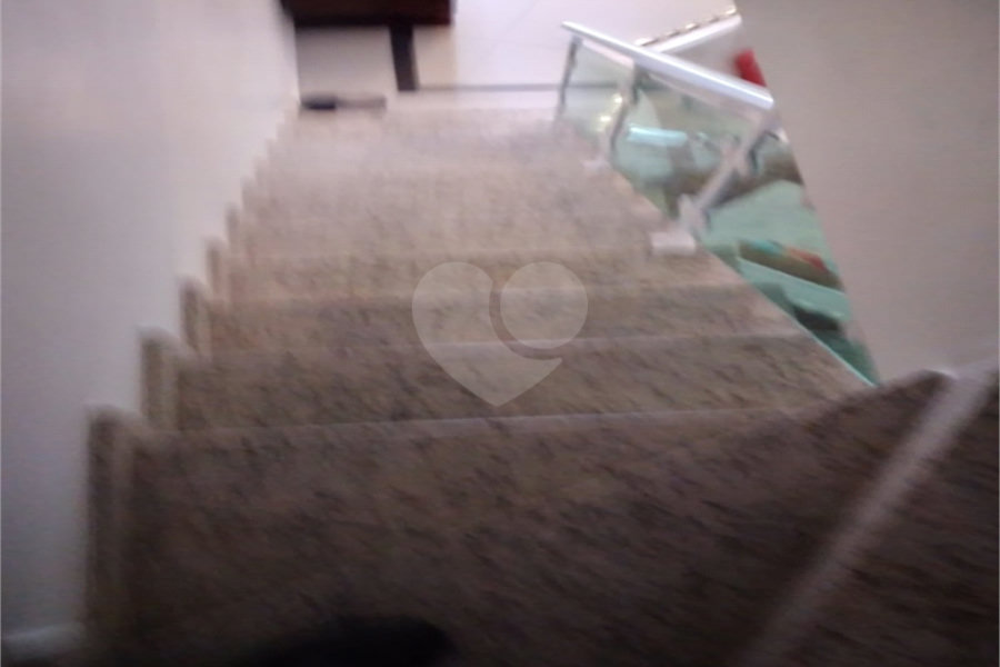Casa à venda com 3 quartos, sendo 2 suítes, no condomínio Villa's Residencial, São Paulo - SP