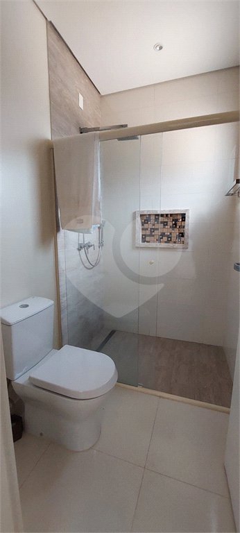 Casa à venda com 3 suítes no condomínio Figueira Garden, Atibaia - SP