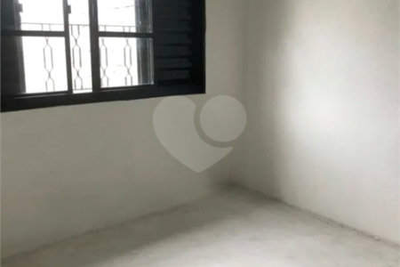 Casa à venda com 2 quartos em Parque Vitória, São Paulo, SP