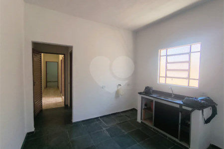 Casa para Locação no Jardim Pau Preto – Indaiatuba/SP - 3 dormitórios, quintal e garagem com portão manual