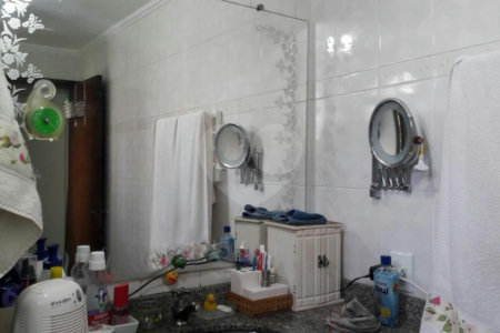 Sobrado à venda com 2 quartos, sendo 1 suíte,  em Vila Paulicéia, São Paulo, SP