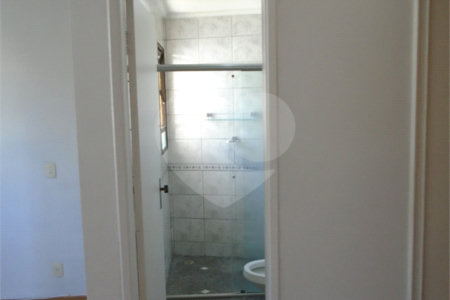 Apartamento à venda com 3 quartos, sendo 1 suíte, em Vila Oliveira, Mogi das Cruzes, SP
