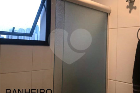 Apartamento à venda com 3 suítes em Vila Regente Feijó, São Paulo, SP