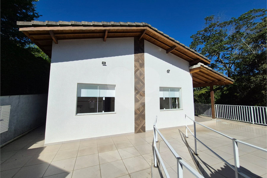 Casa à venda com 2 suítes no condomínio Alpes da Cantareira, Mairiporã - SP