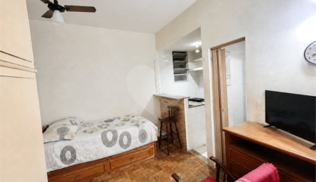 Kitnet à venda com 1 quarto em Catete, Rio de Janeiro, RJ