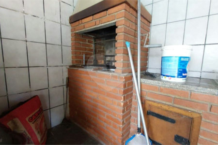 Casa à venda com 4 quartos, sendo 2 suítes,  em Vila Alexandria, São Paulo, SP