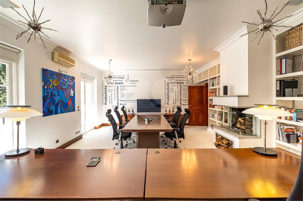 Casa à venda com 5 suítes no condomínio Chácara Flora, São Paulo - SP