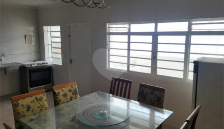 Casa à venda com 3 quartos, sendo 2 suítes,  em Vila Paulicéia, São Paulo, SP