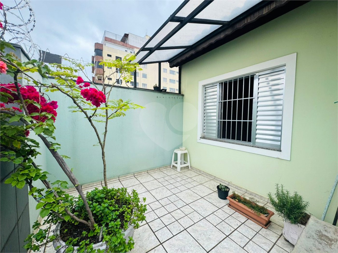 Casa à venda com 3 quartos, sendo 1 suíte,  em Vila Galvão, Guarulhos, SP
