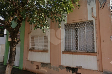Casa à venda com 3 quartos no Centro, Araraquara, SP