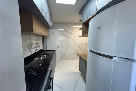 Apartamento para alugar com 3 quartos, sendo 1 suíte,  em Pinheiros, São Paulo, SP
