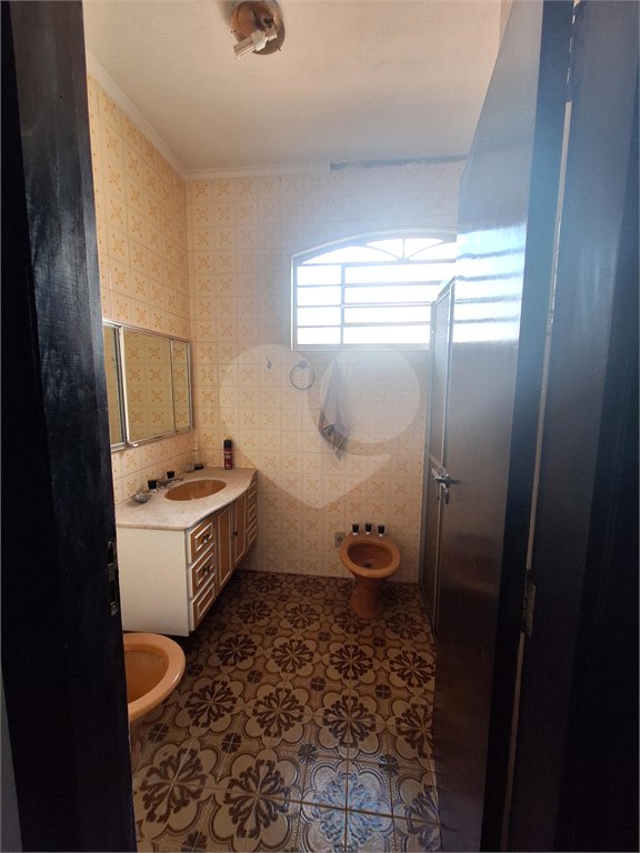 Casa à venda com 3 quartos, sendo 1 suíte, no Centro, Vinhedo, SP