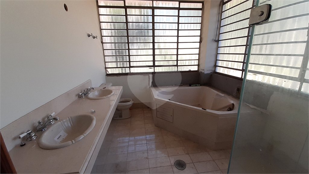 Casa à venda com 3 quartos, sendo 1 suíte, em Brooklin, São Paulo, SP