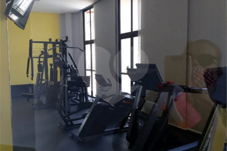 Apartamento à venda com 3 suítes em Vila Regente Feijó, São Paulo, SP